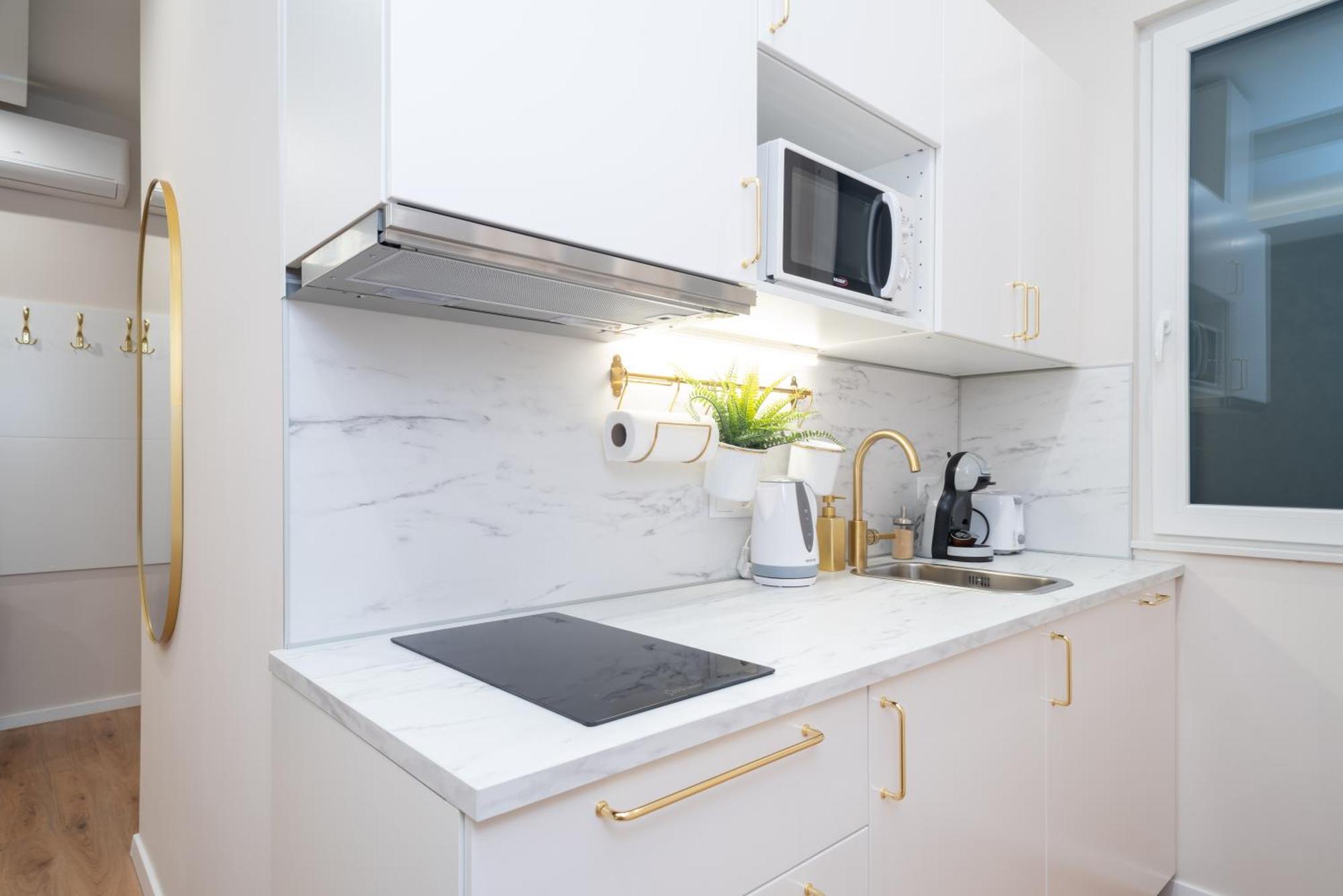 Amethyst - Acacia Apartment *